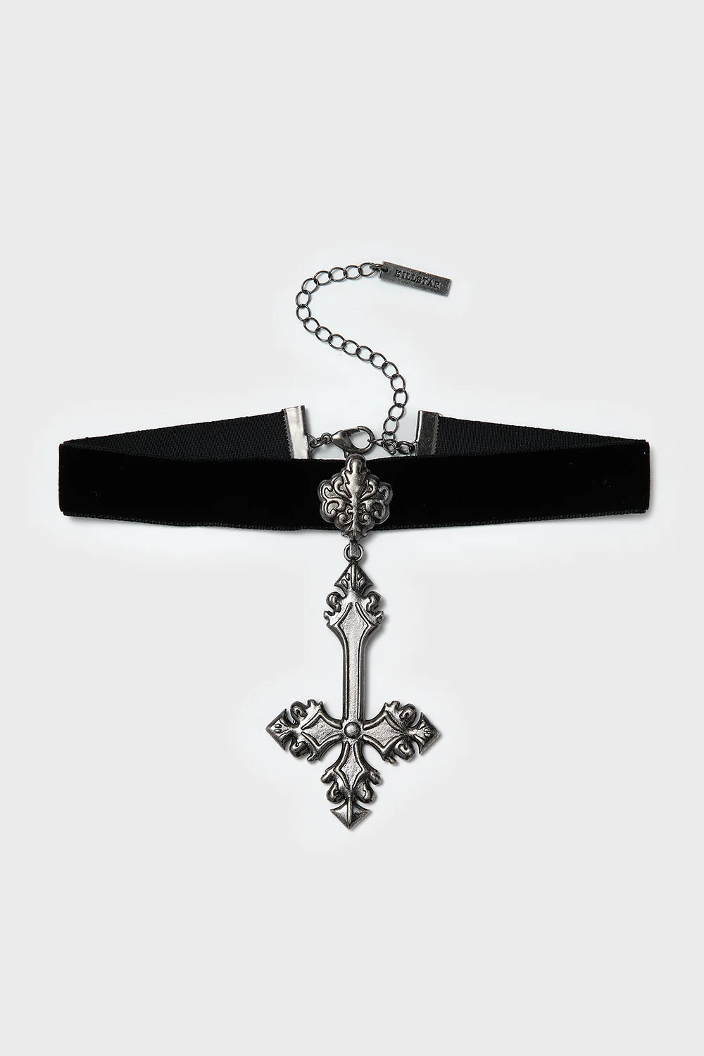 Schwarzes Halsband CROSSED FATES CHOKER aus weichem Samt mit Kreuzanhänger von Killstar