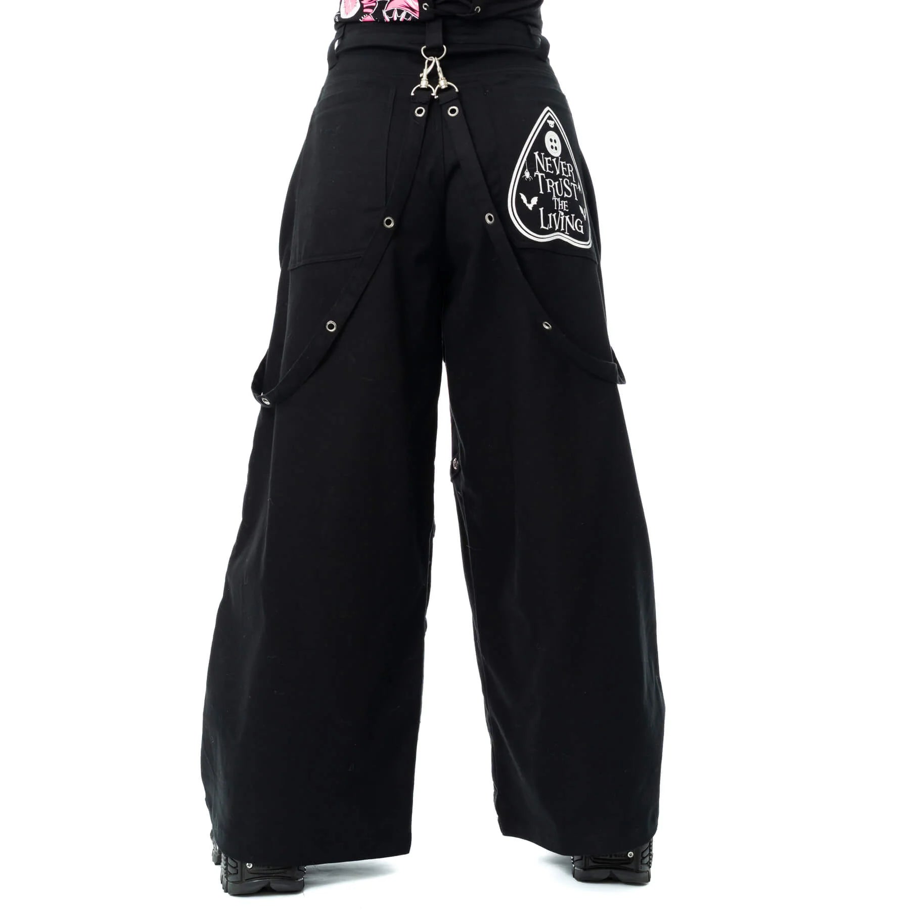 Schwarze Hose DOLLHOUSE DETENTION PANTS mit pinkem Animeprint von Cupcake Cult