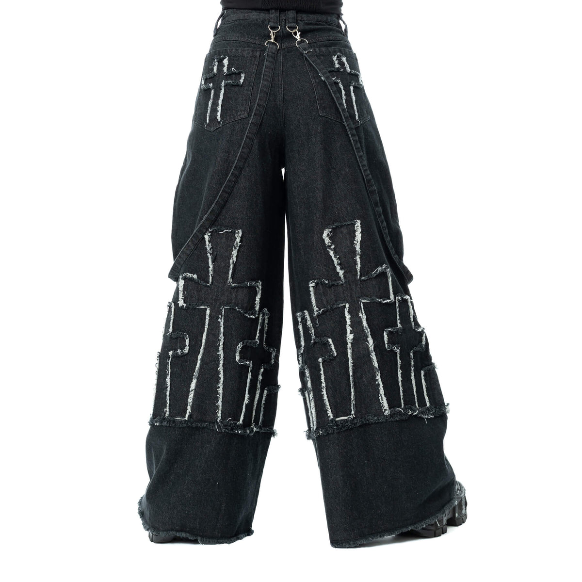 Schwarze Hose ETERNAL REST JEANS mit Kreuzelementen auf den Beinen von Heartless