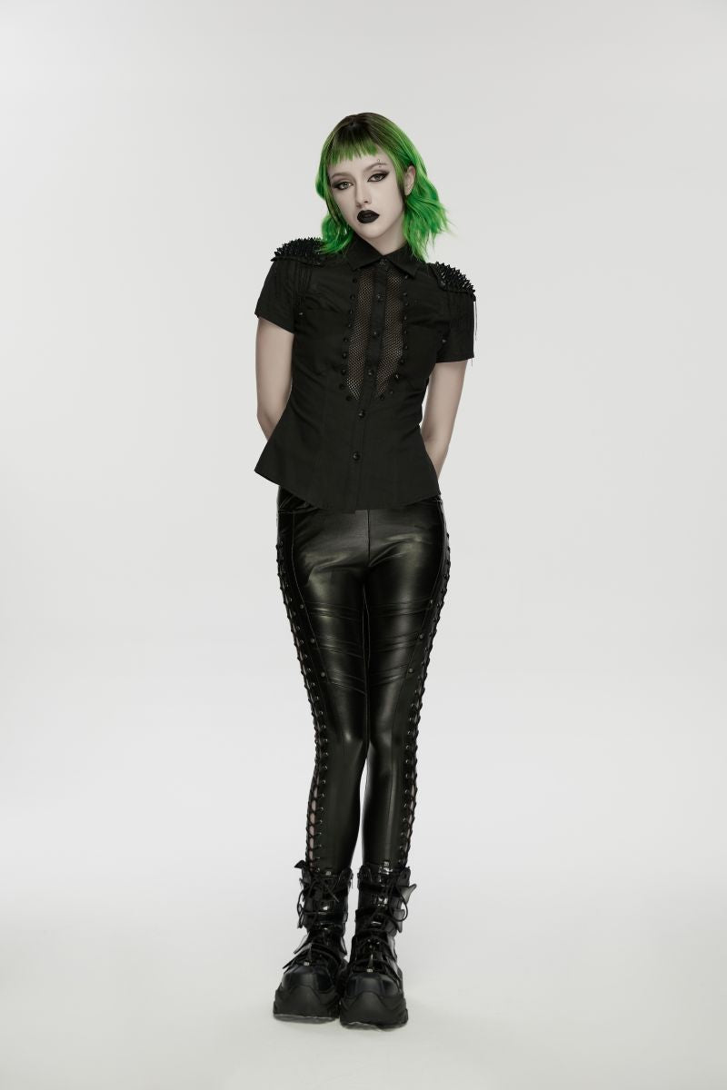 Schwarzes, figurbetontes Kurzarmhem Mistress Mayhem Shirt mit Nieten besetzt von Punk Rave