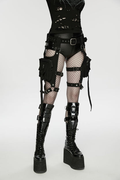 Schwarze Harnesstasche Bunker Doll Holster Bag mit vielen Riemen und Schnallen von Punk Rave