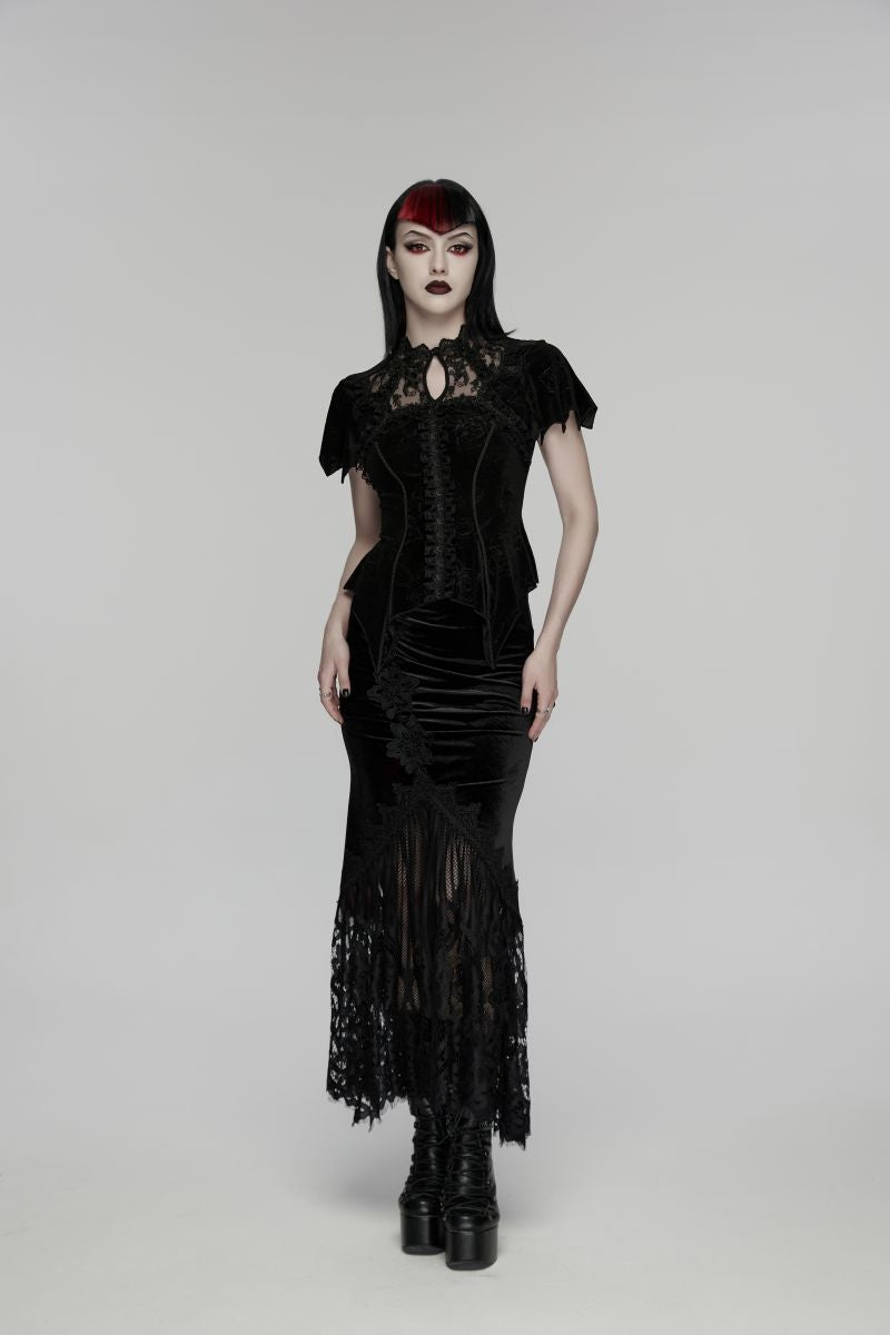 Schwarzes Samt-Oberteil Roses Rhapsody Top im romantischen Gothic-Stil mit kurzen Flatterärmeln, Spitzen-Ausschnitt und Rüschendetails von Punk Rave