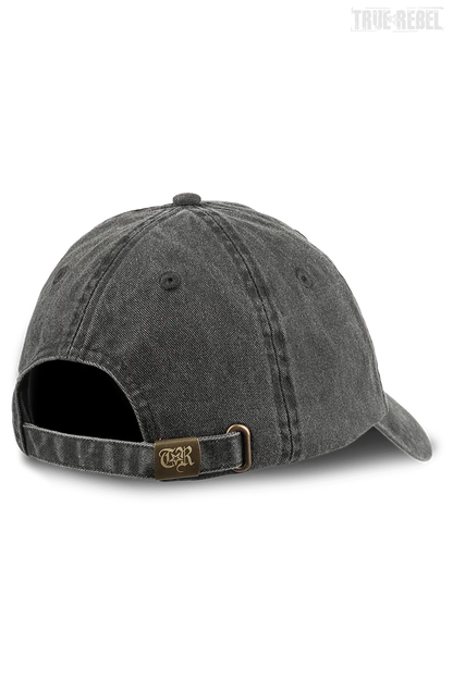 Graue Kappe FCK NZS Cap Washed Black mit kleiner, rosaner Stickerei von True Rebel