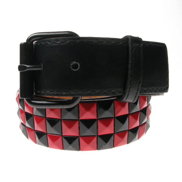 Studded belt 3-row pyramids red/black Colours Shop