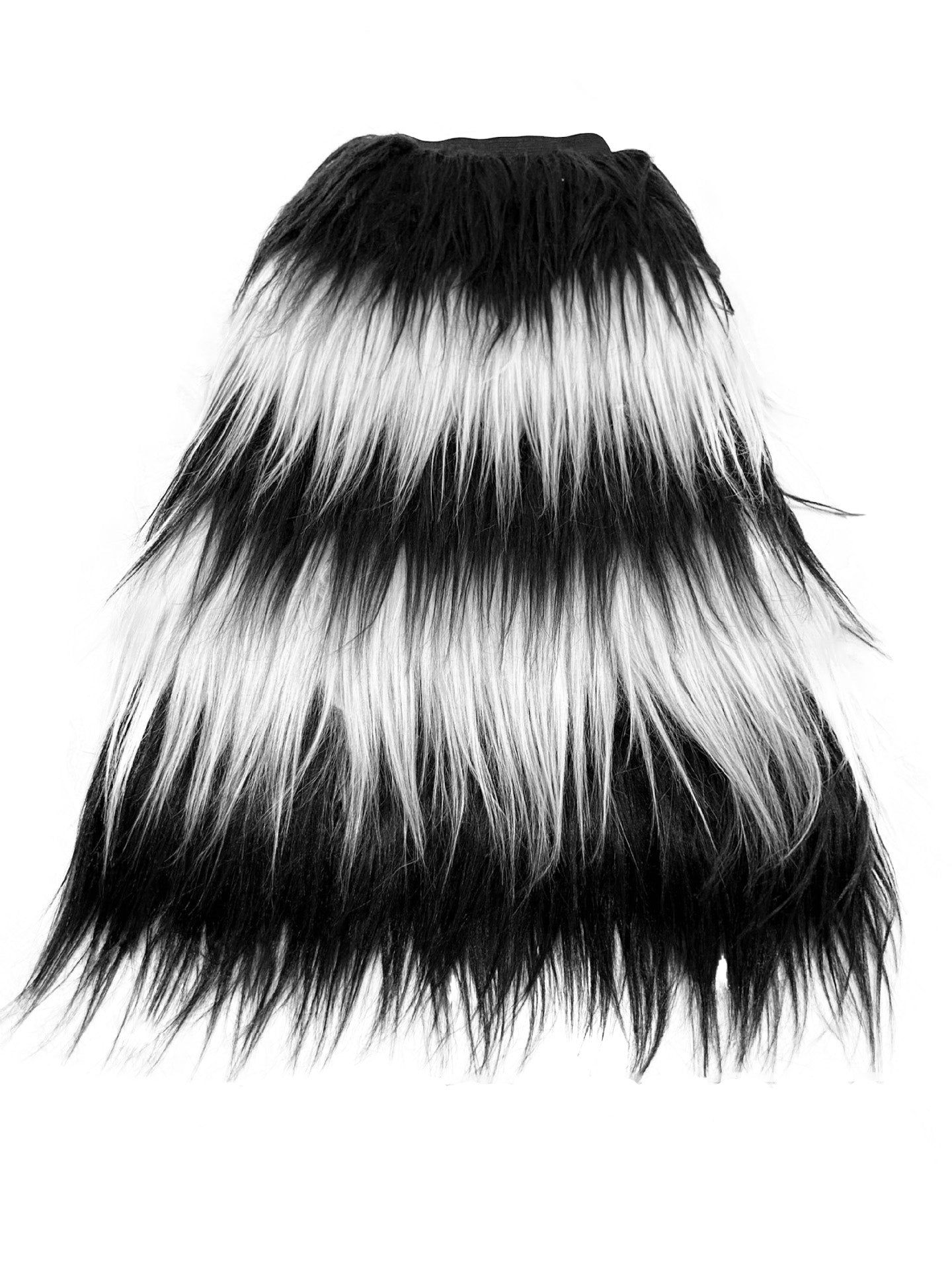 Weiß-schwarze Kunstfell-Beinstulpen White Fur Stripped Gaiters von Moon Attic