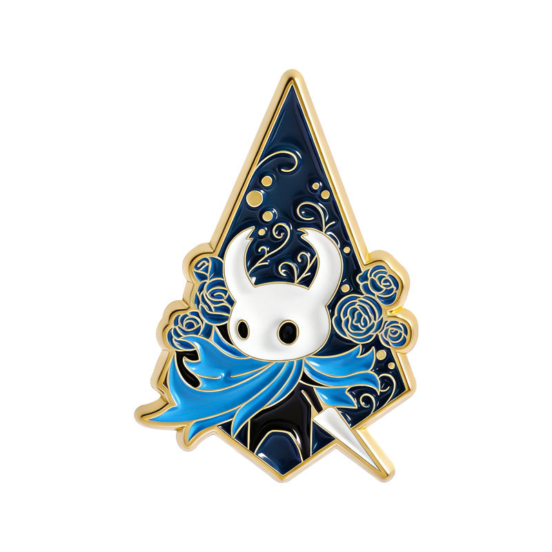 Kleiner Emaille-Anstecker HOLLOW KNIGHT ENAMEL PIN von Moon Attic