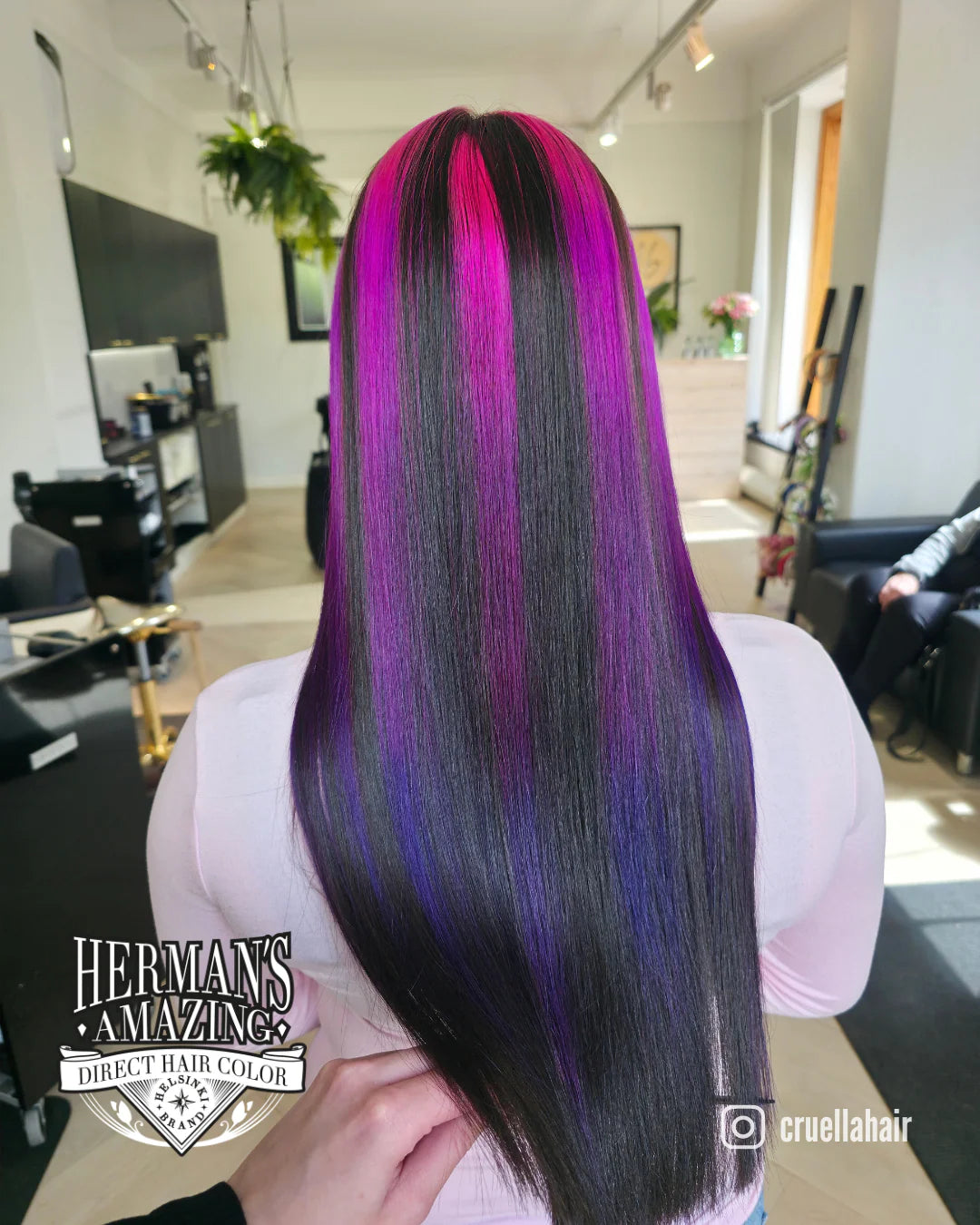 semi-permanente Haartönung ROXY BEET in dem Farbton Lila von Herman's Amazing