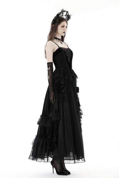 Schwarzer, langer Rock GHOSTS PALACE SKIRT aus Samt und Spitze von Dark In Love