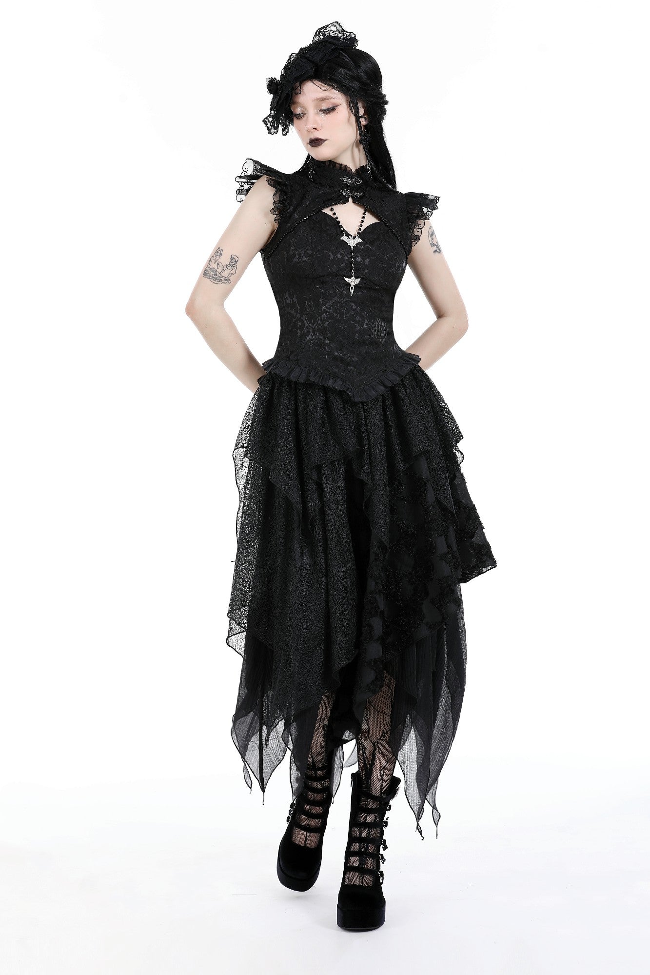 Schwarzer, geschichteter Mesh-Rock DOOMSDAY GOTH SKIRT von Dark In Love