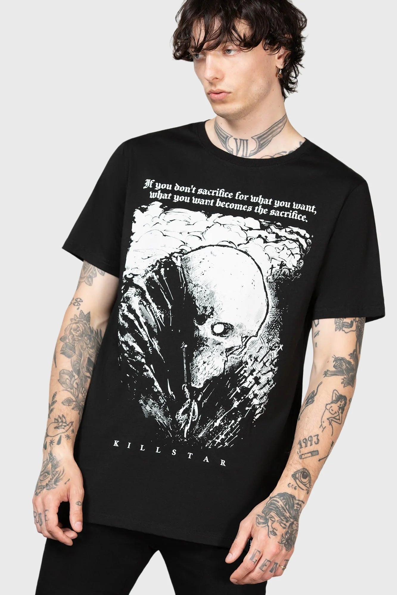 Schwarzes Killstar Shirt mit Totenkopf Print