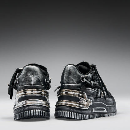 Schwarze Kunstledersneaker METAMORPHOSIS Men's Distressed Platform Trainers Vegan im Used-Look mit silberfarbenden Details von KOI