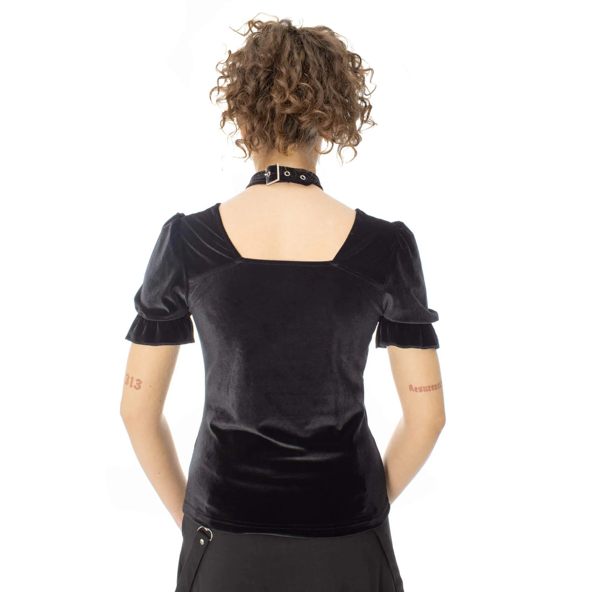 Schwarzes Oberteil MIDNIGHT TOP Black mit Mondanhänger von Poizen Industries