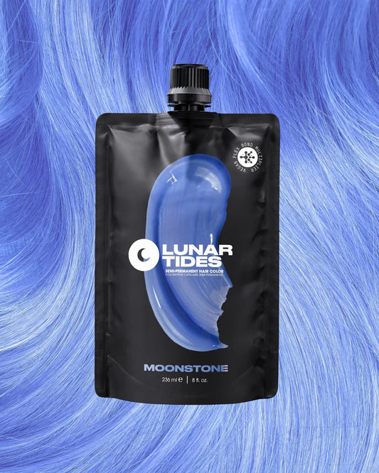 semi-permanente Haartönung Moonstone in dem Farbton Pastellblau von Lunar Tides