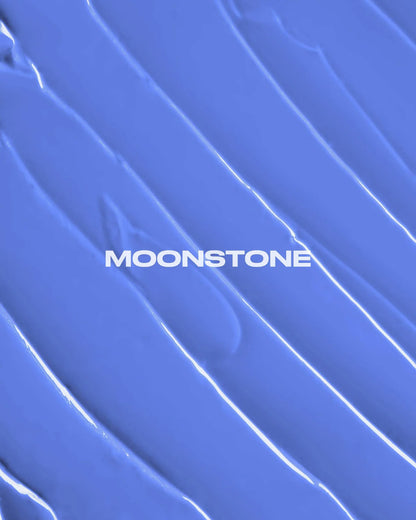 semi-permanente Haartönung Moonstone in dem Farbton Pastellblau von Lunar Tides
