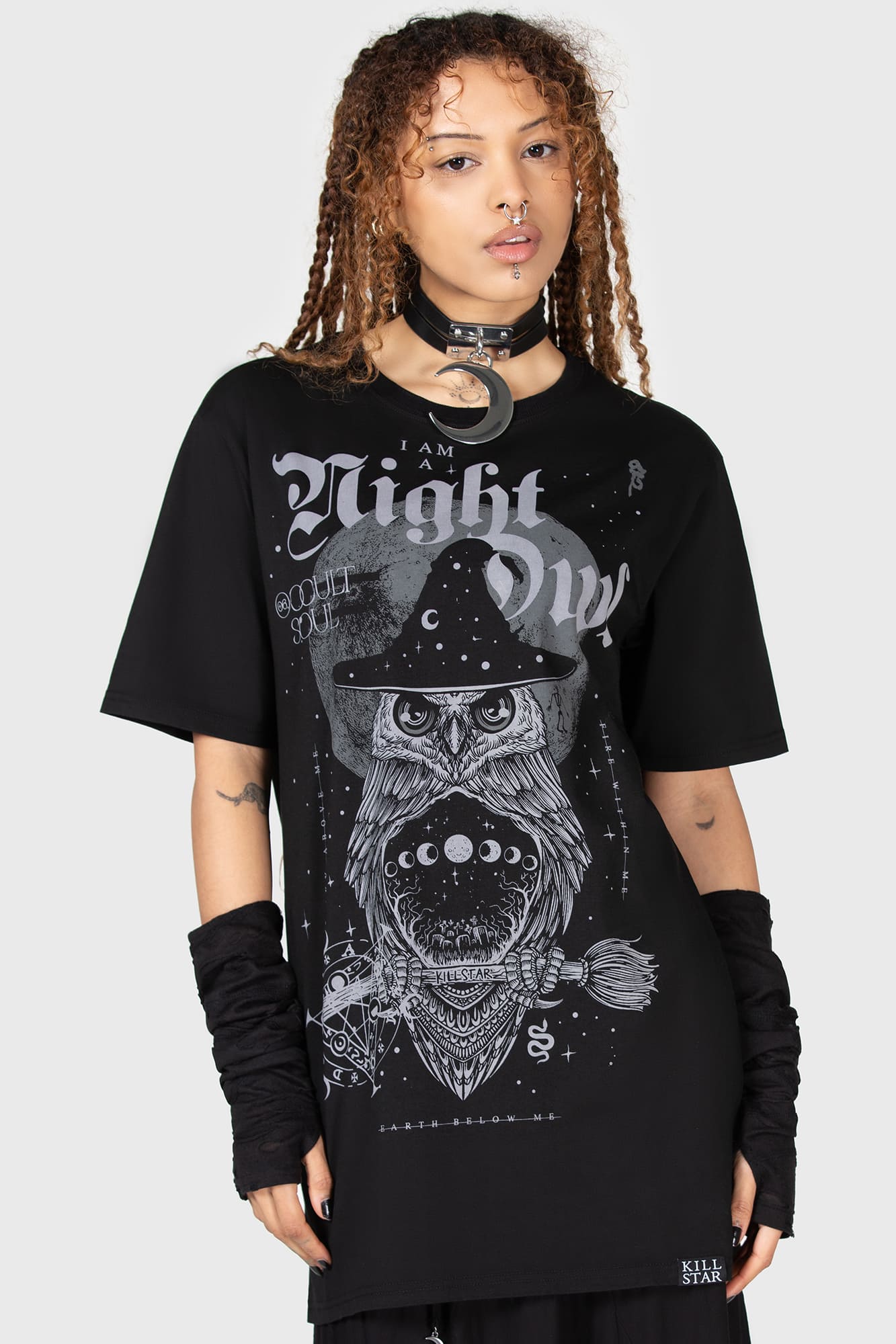 Schwarzes OCCULT SOUL T-SHIRT mit Eulenprint und vielen Details von Killstar