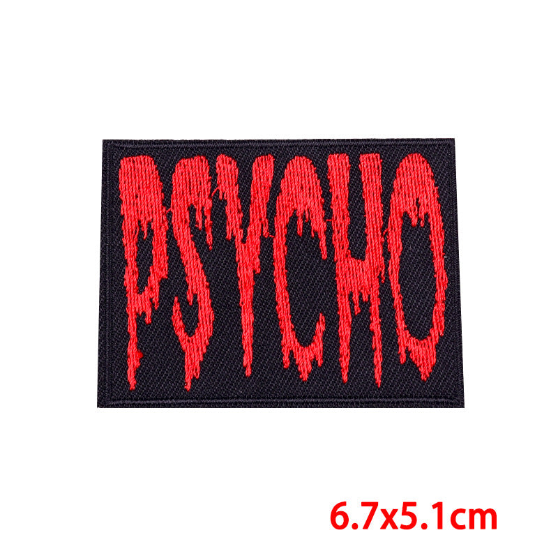 Kleiner, schwarzer Aufnäher PSYCHO PATCH mit roter Aufschrift von Moon Attic