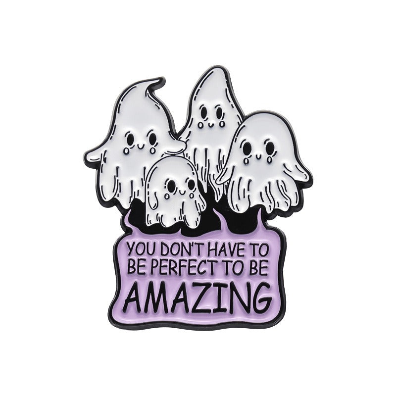 Kleiner Emaille-Anstecker AMAZING ENAMEL PIN mit vier Geistern und Aufschrift 'You Don't Have To Be Perfect To Be Amazing' von Moon Attic