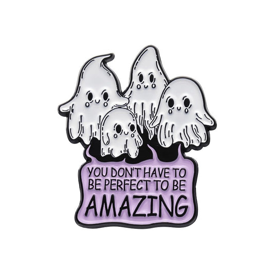 Kleiner Emaille-Anstecker AMAZING ENAMEL PIN mit vier Geistern und Aufschrift 'You Don't Have To Be Perfect To Be Amazing' von Moon Attic