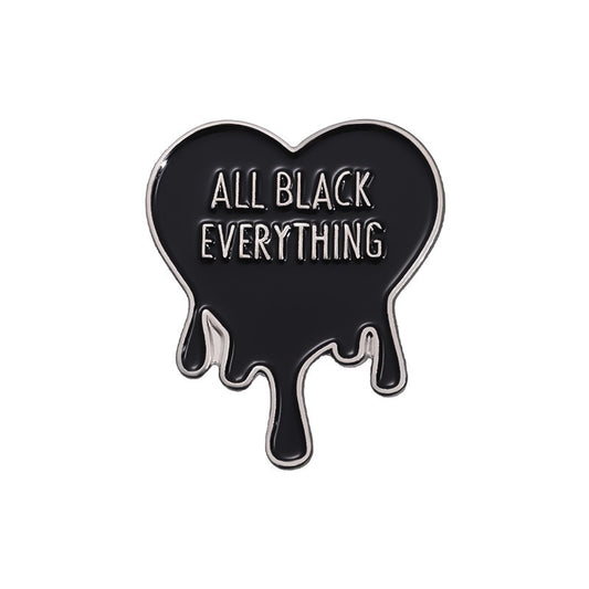 Kleiner Emaille-Anstecker ALL BLACK EVERYTHING ENAMEL PIN von Moon Attic