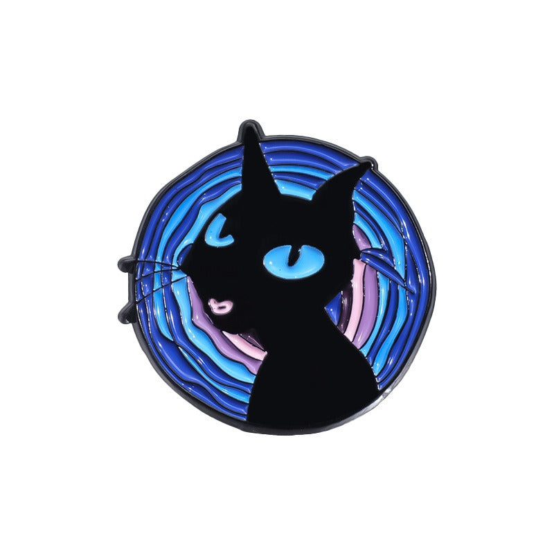 Kleiner Emaille-Anstecker THE CAT ENAMEL PIN von Moon Attic