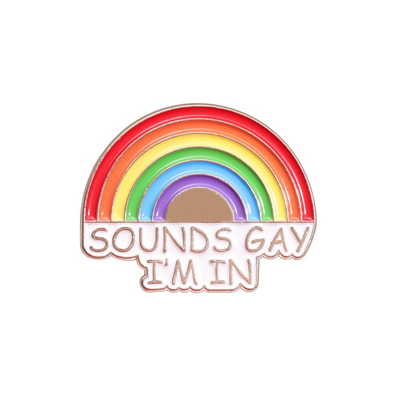 Kleiner Emaille-Anstecker SOUNDS GAY ENAMEL PIN im Regenbogendesign von Moon Attic