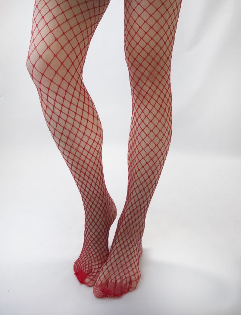 Rote Netzstrumpfhose Medium Net Tights RED mit groben Maschen von Pamela Mann