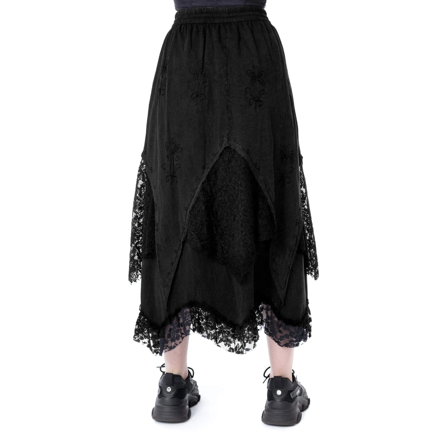 Langer, geschichteter Rock SOLEA SKIRT Black mit Stickelementen und Spitzenstoffeinsätzen von Innocent