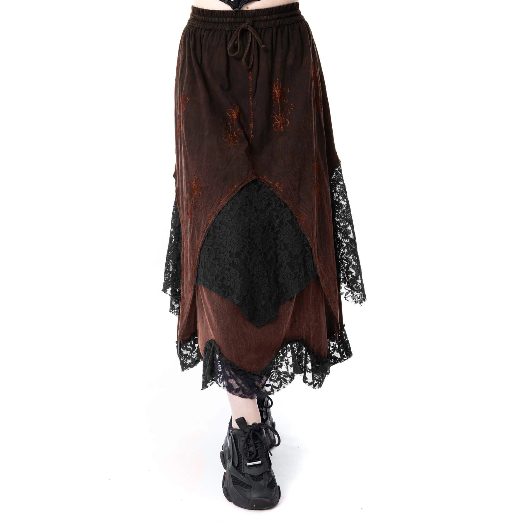 Langer, geschichteter Rock SOLEA SKIRT Red mit Stickelementen und Spitzenstoffeinsätzen von Innocent