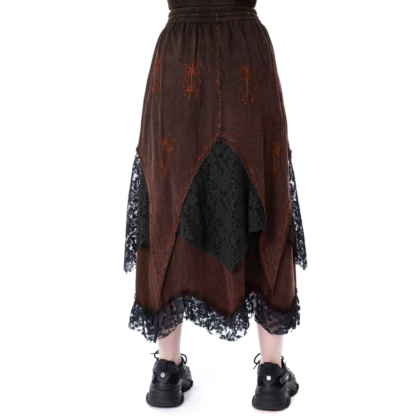 Langer, geschichteter Rock SOLEA SKIRT Red mit Stickelementen und Spitzenstoffeinsätzen von Innocent