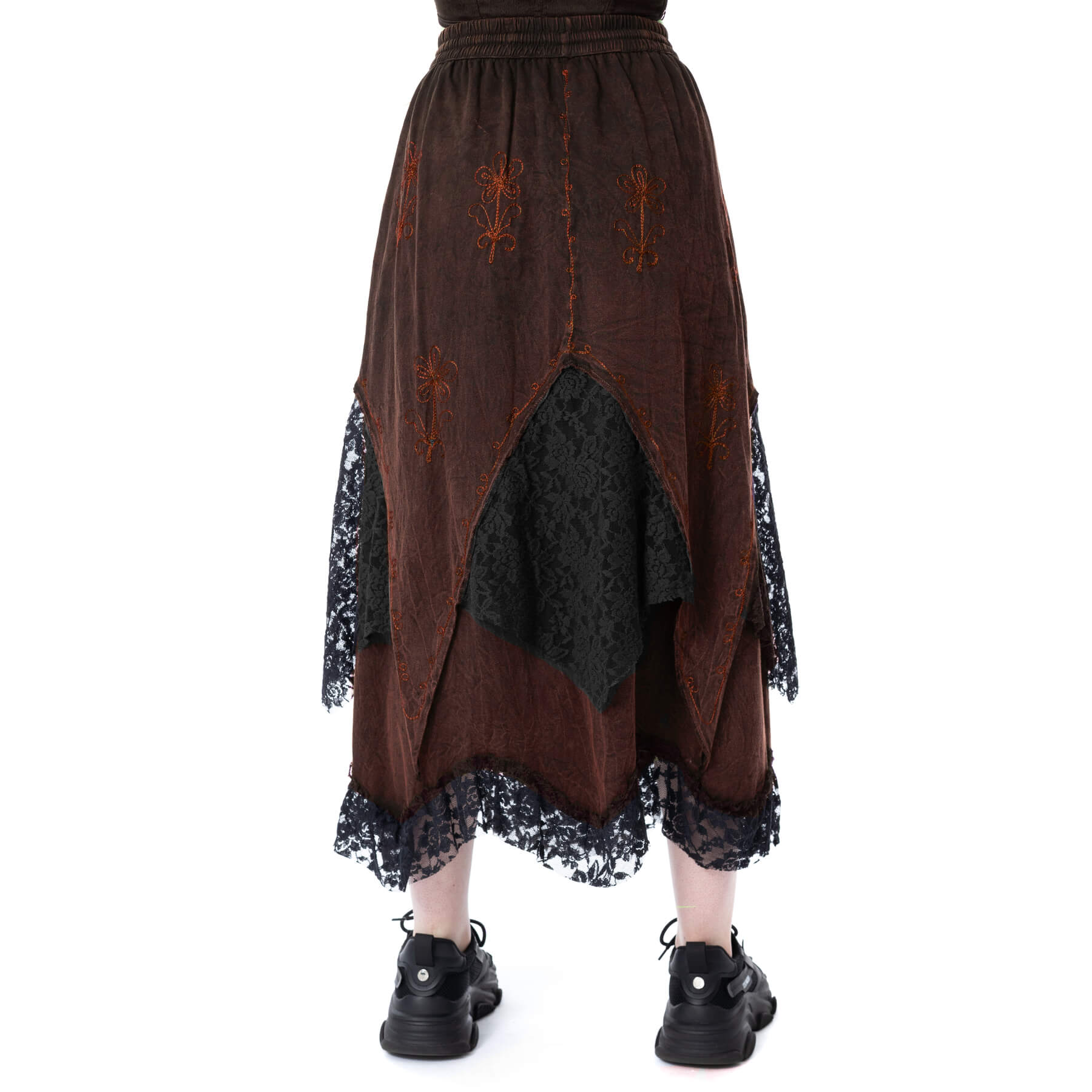 Langer, geschichteter Rock SOLEA SKIRT Red mit Stickelementen und Spitzenstoffeinsätzen von Innocent