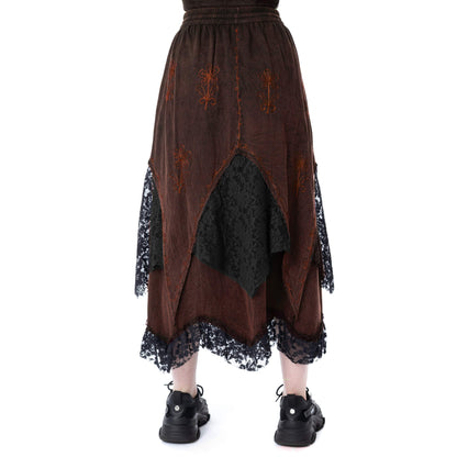 Langer, geschichteter Rock SOLEA SKIRT Red mit Stickelementen und Spitzenstoffeinsätzen von Innocent