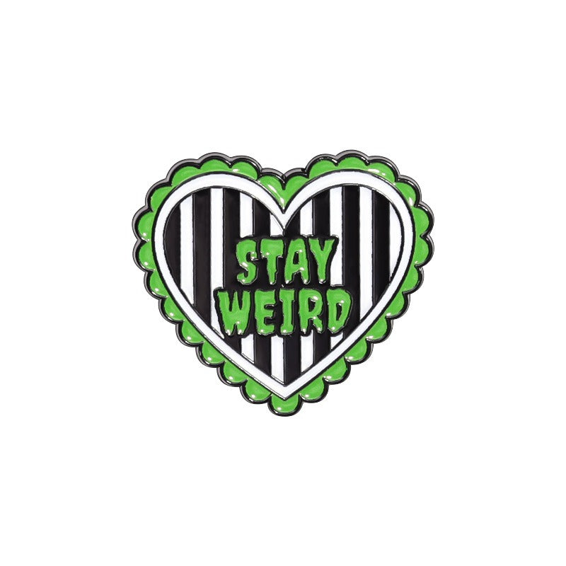 Kleiner Emaille-Anstecker STAY WEIRD ENAMEL PIN von Moon Attic