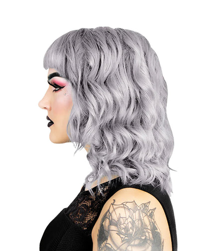 semi-permanente Haartönung SYLVIA SILVER in dem Farbton Hellgrau von Herman's Amazing