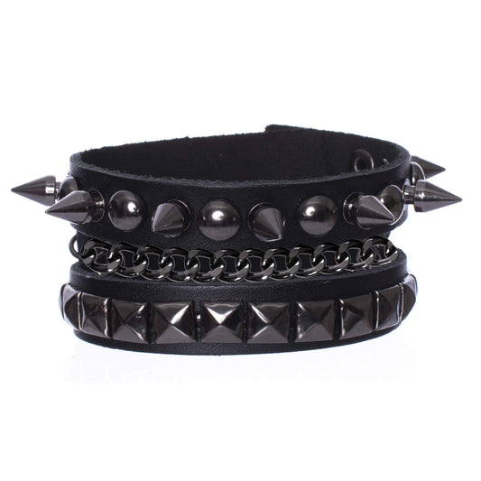 Schwarzes Armband TRINA BRACELET aus Kunstleder mit mattschwarzen Killernieten, Pyramidennieten und Ketten von Poizen Industries