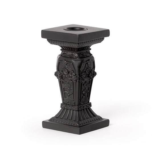 Kunstvoller Kerzenständer Tomb Candlestick aus Kunstharz mit floralem Design von Alchemy England