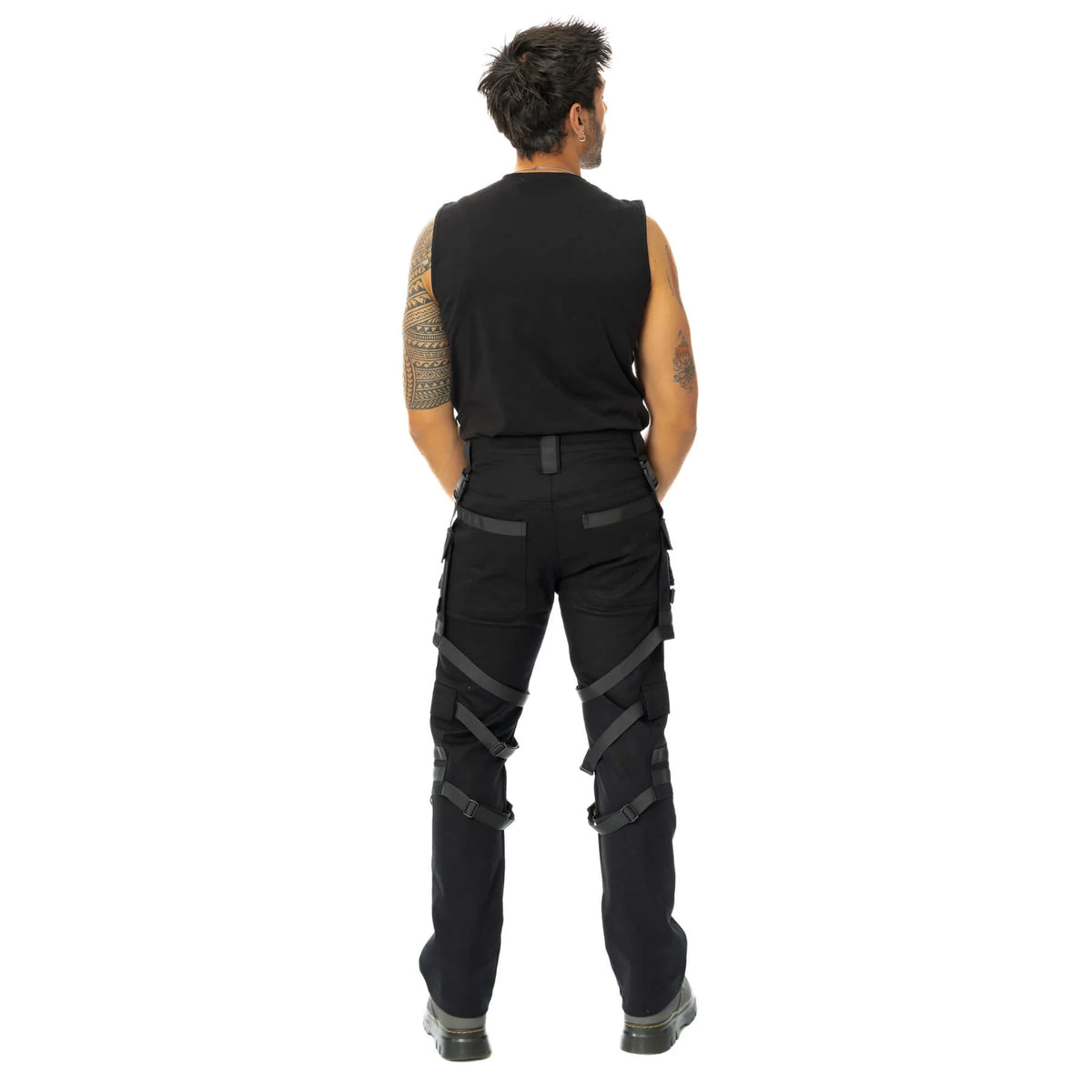 Schwarze Hose URBAN PANTS mit Riemenapplikationen und mehreren Taschen von Chemical Black