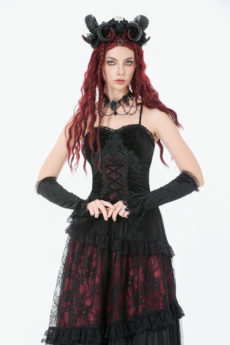 Schwarzes Shirt Vampyrean Top mit rotem Unterstoff und Spitzenelementen von Dark In Love