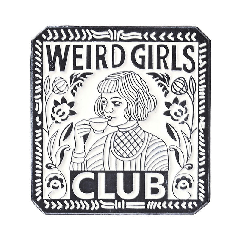 Kleiner Emaille-Anstecker WEIRD GIRLS CLUB ENAMEL PIN von Moon Attic