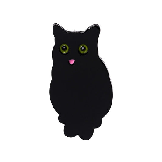 Kleiner, katzenförmiger Emaille-Anstecker CHEEKY CAT ENAMEL PIN mit grünen Augen und kleiner, pinker Zunge von Moon Attic
