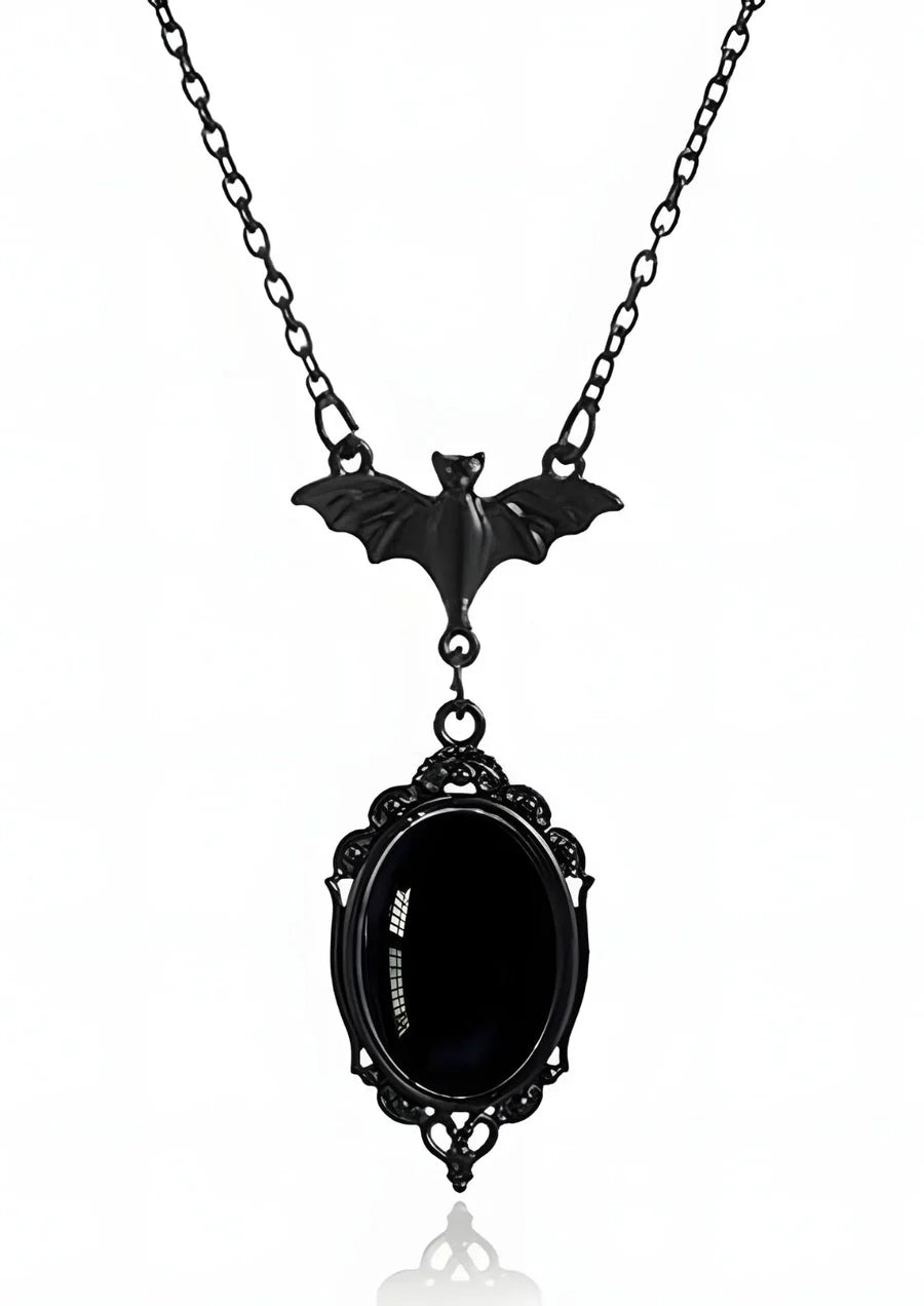 Schwarze BLACK BAT STONE Kette mit schwarzer Fledermaus und schwarzem Steinanhänger von EASURE