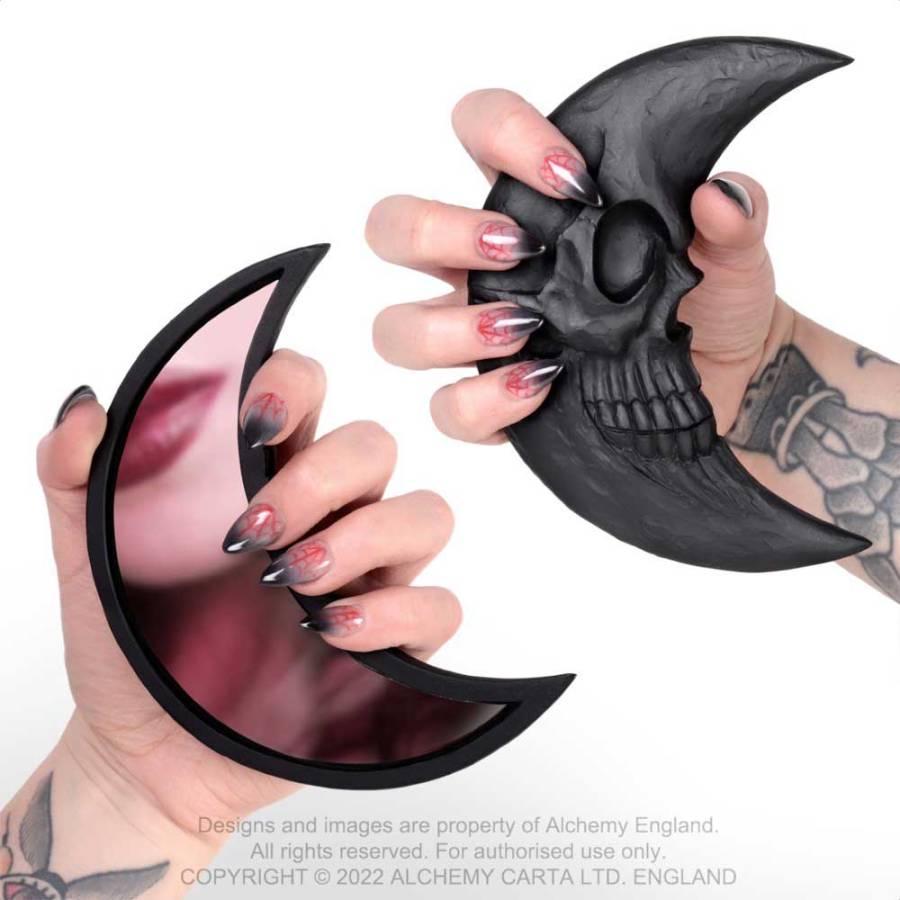 Mondförmiger Spiegel Black Moon Hand Mirror mit aufwendigen Totenkopfdetails, handgefertigt aus schwarzem Harz von Alchemy England