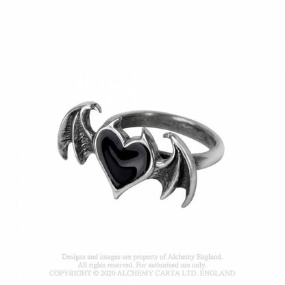 Schwarzer, zarter Blacksoul Ring aus Zinn mit einem fledermausflügeligen Herzen aus schwarzer Emaille von Alchemy