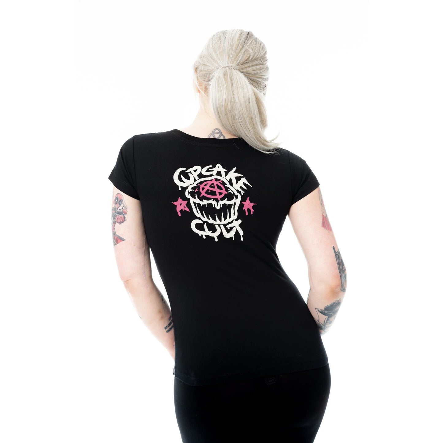 Schwarzes Oberteil CUTE GOTH T-SHIRT mit niedlichem Gothmädchenprint von Cupcake Cult
