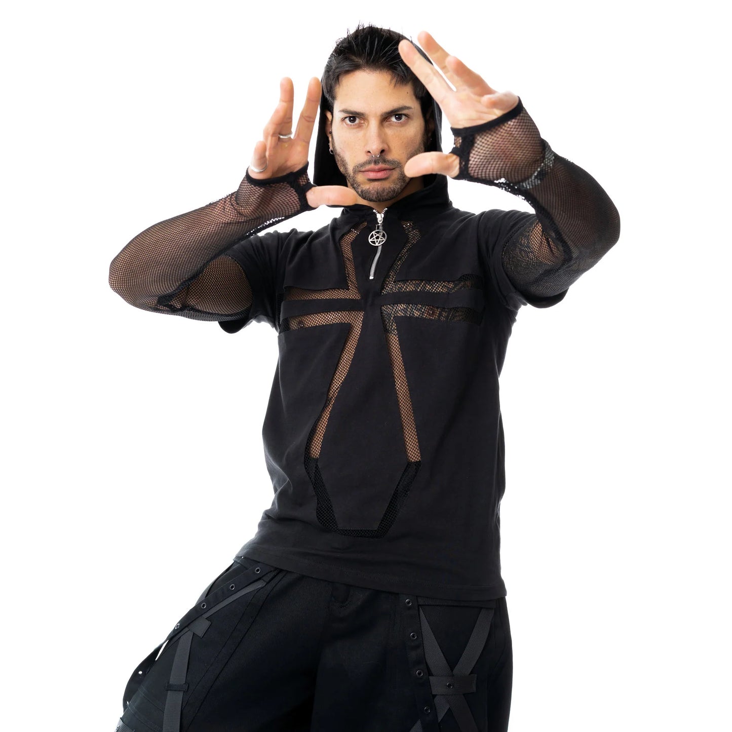 Schwarzes Oberteil DRAVEN TOP mit Ankhausschnitt und Meshärmeln von Heartless