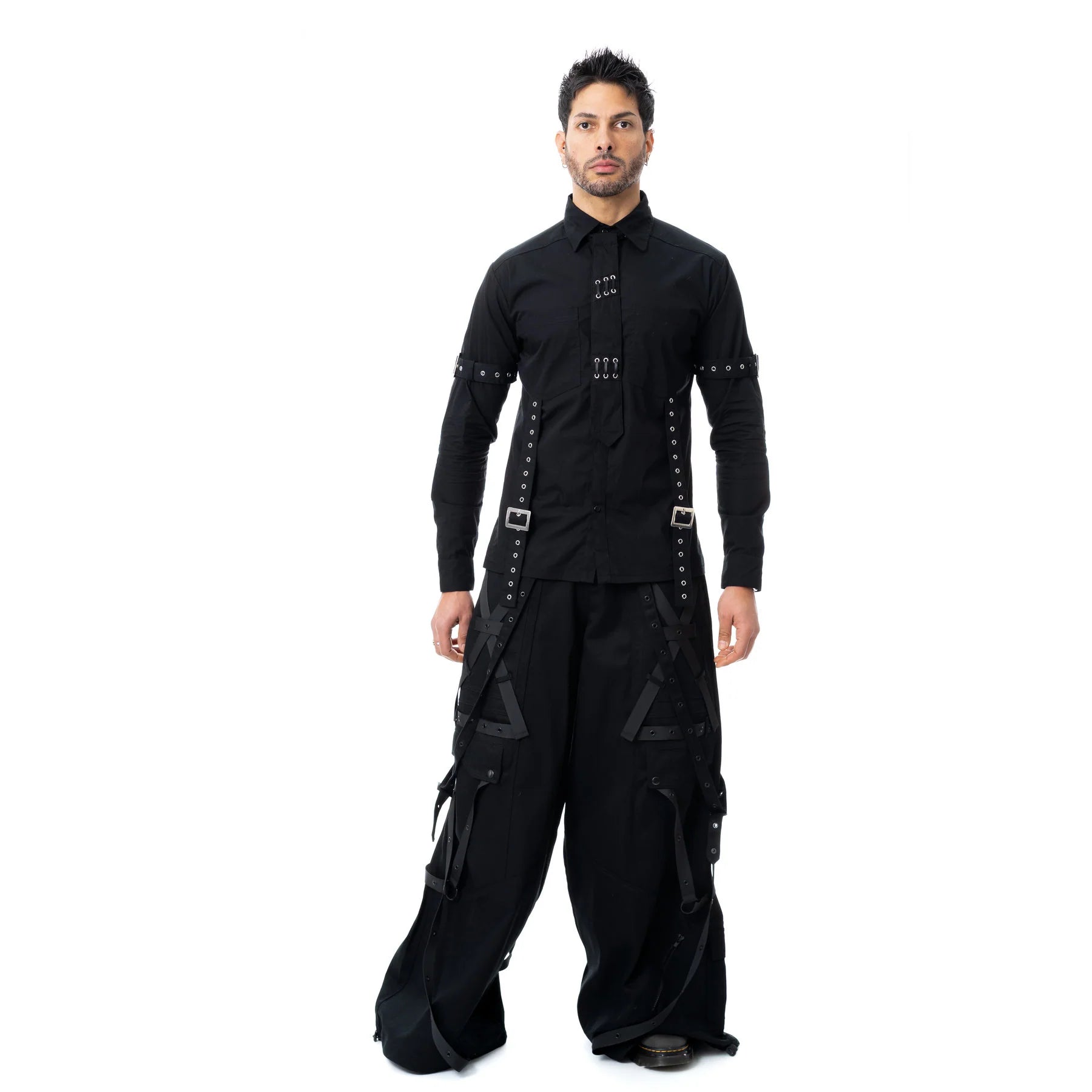 Schwarzes Hemd DRYSTAN SHIRT mit Zierbändern und Krawatte von Poizen Industries