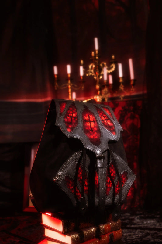 Schwarz-roter Rucksack BLOODVEIL BACKPACK im gotischen Design von Restyle