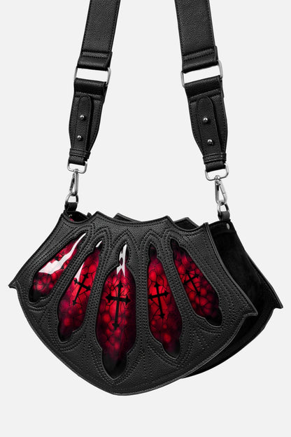 Schwarz-rote Umhängetasche BLOODVEIL SHOULDER BAG mit architektonischer Formgebung von Restyle