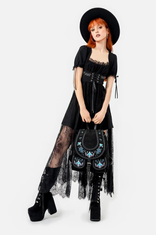 Schwarzer Rucksack MOONGLOW BACKPACK mit Mottenstickerei von Restyle