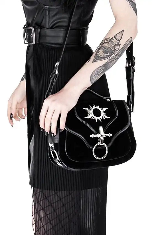 Schwarze Tasche TRIPLE GODDESS BAG mit Mond und Sonnenornament von Restyle