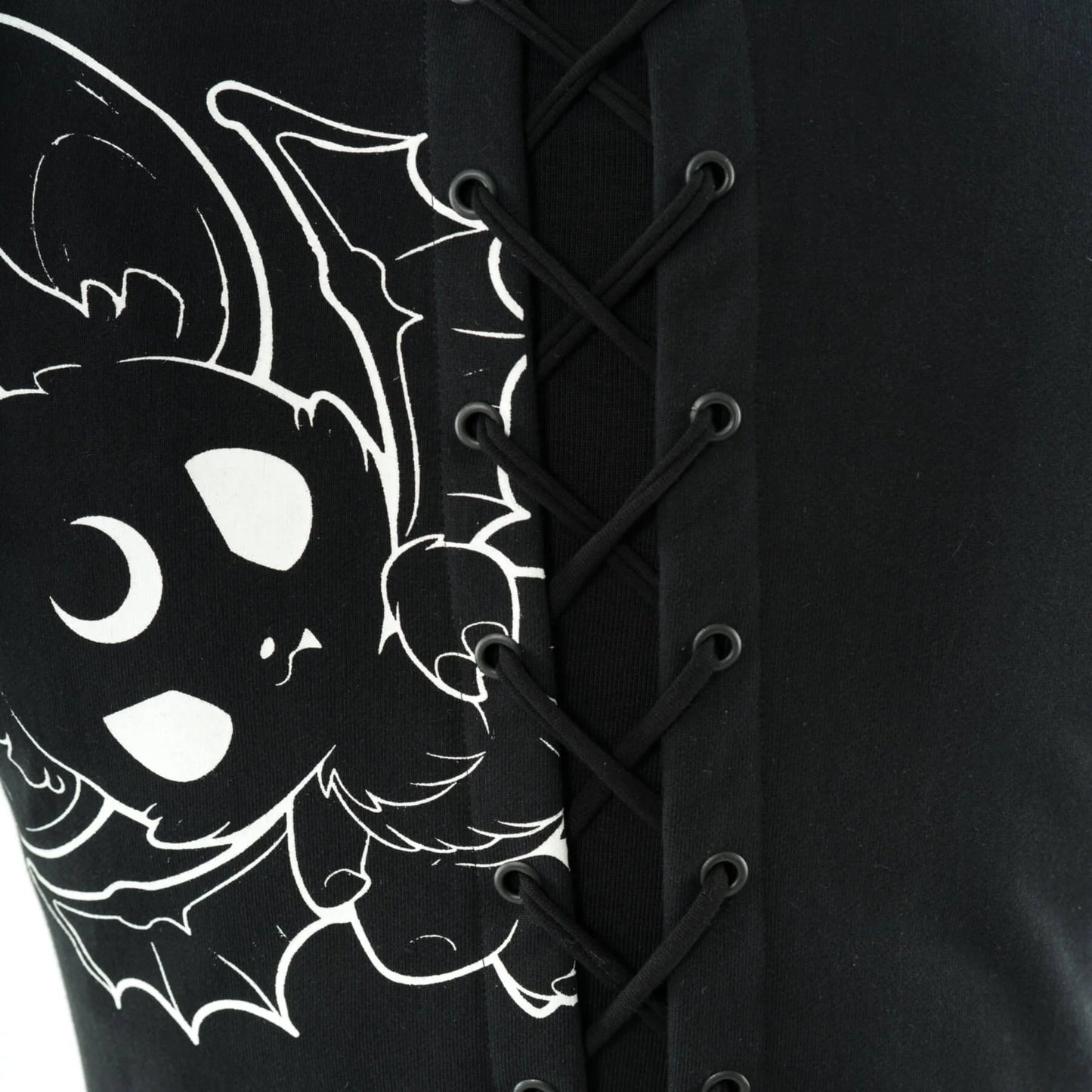 Schwarz-weiße Sweatshirtjacke GAME OVER HOOD im Comicdesign mit vielen Details und Fledermausohren auf Kapuze von Heartless